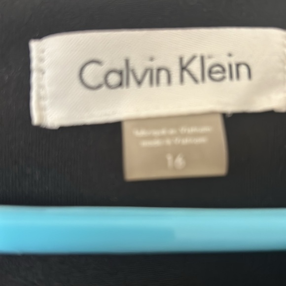 Calvin Klein colour block sheath dress - Picture 2 of 4